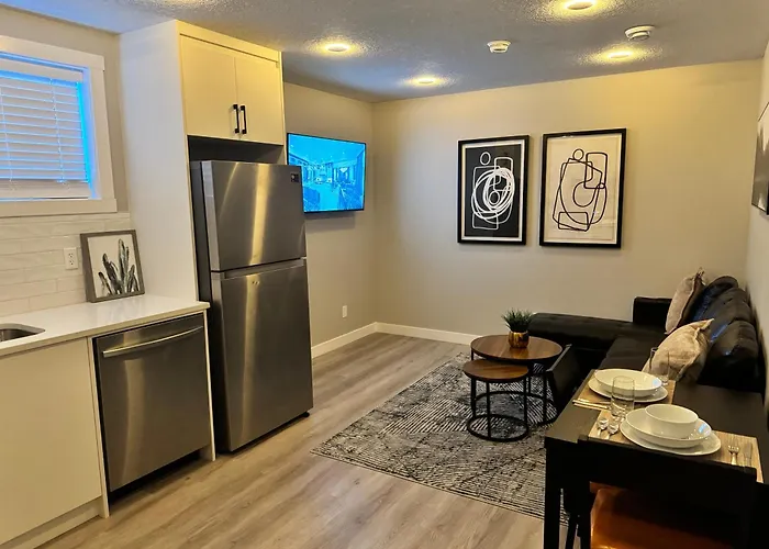 Private Modern Retreat In The Nw